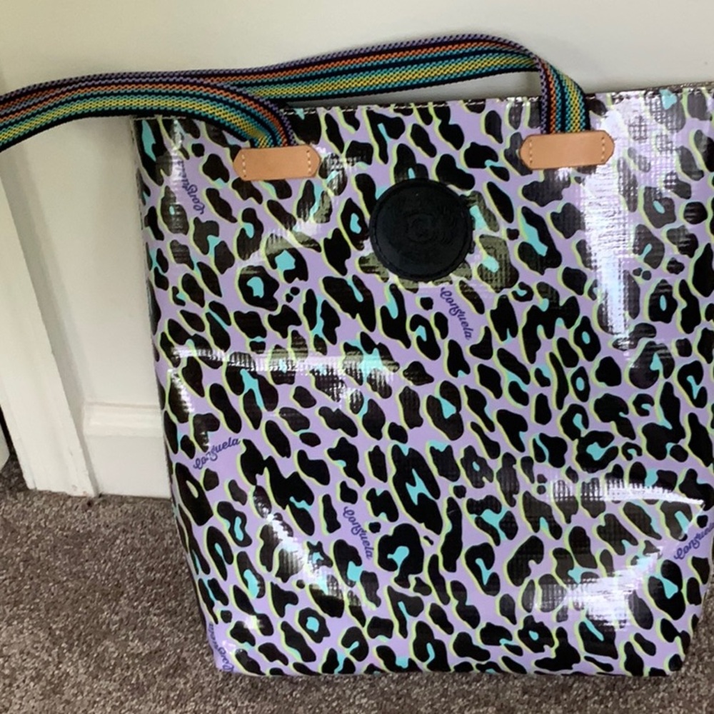 Perfect condition! New without tags 
Dede Everyday tote